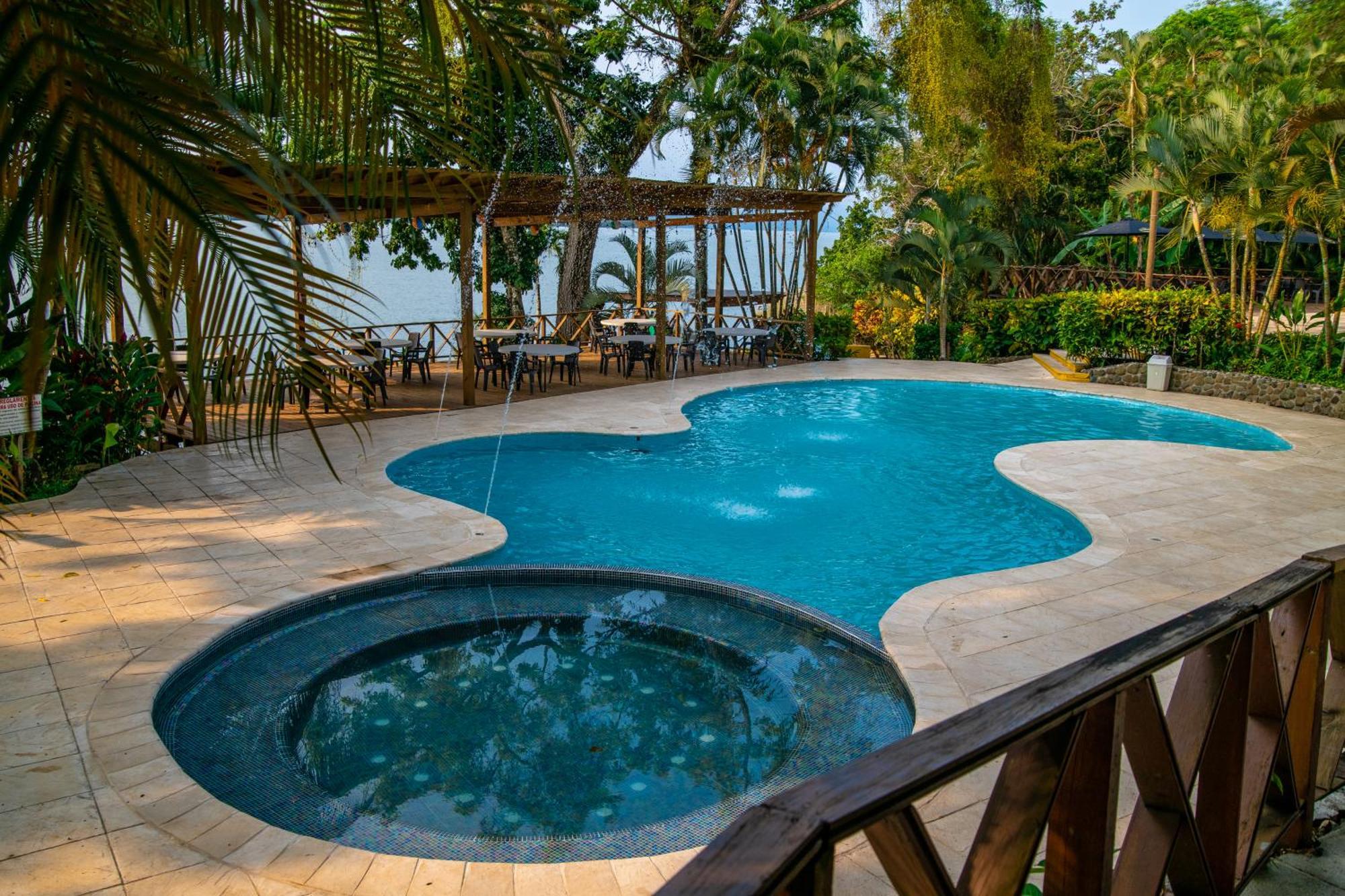 Banana Palms Hotel Río Dulce Exterior foto